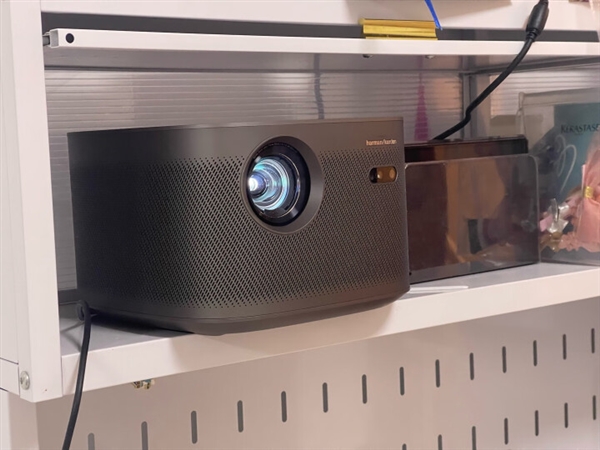 2023年6000元左右投影仪推荐！618热门投影仪盘点和最新选购攻略(图8)